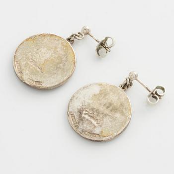 Theresia Hvorslev, ett par örhängen, silver.