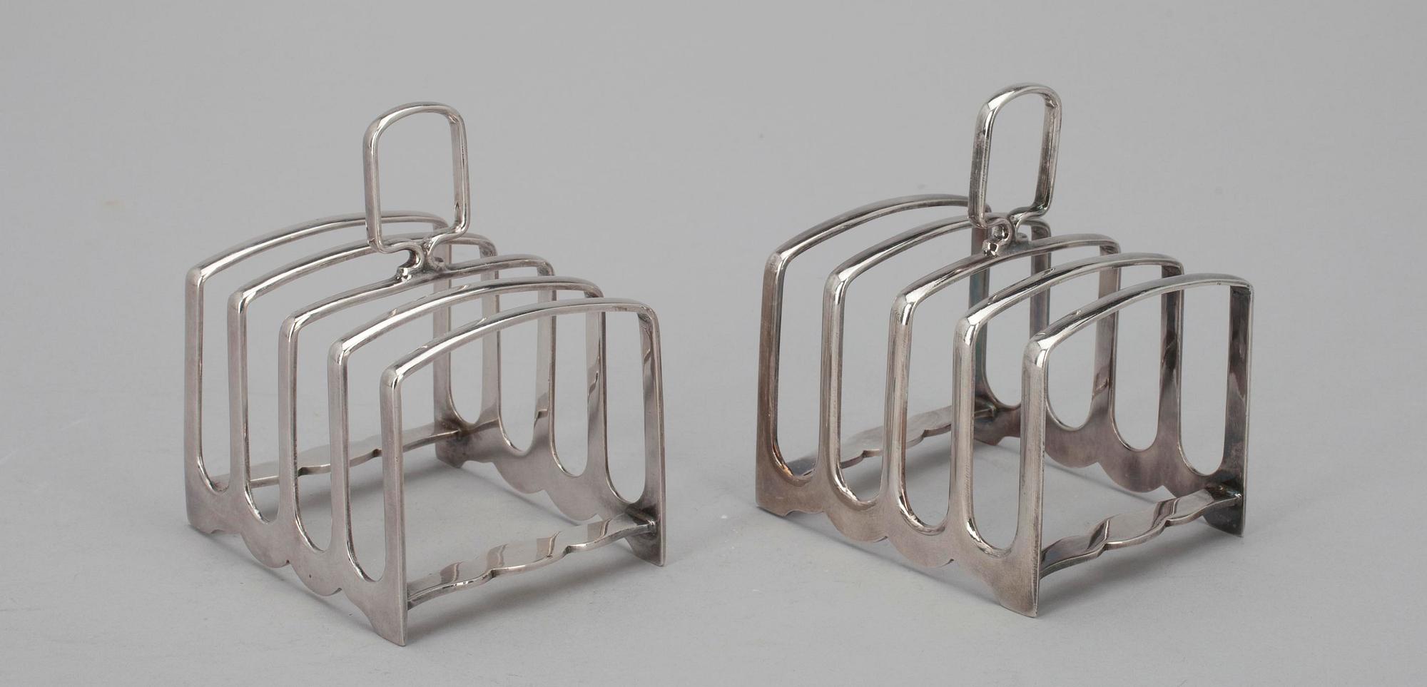 TOASTSTÄLL, ett par, silver, Sheffield 1936. Vikt 229 g.