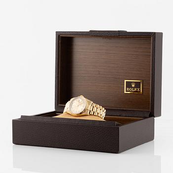 Rolex, Day-Date, "Diamond String Dial", ca 1994.