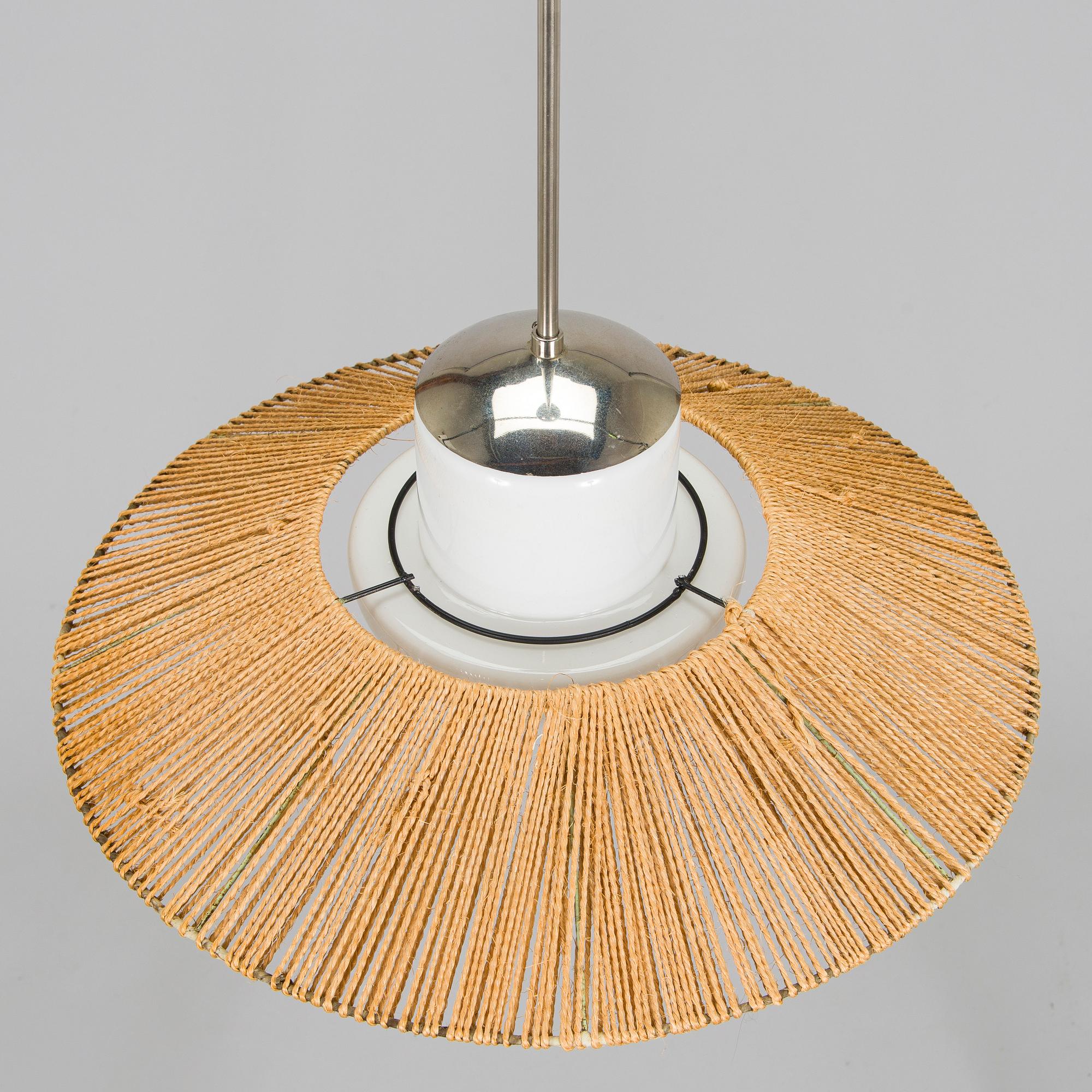 Paavo Tynell, taklampa modell 1602, Idman 1900-talets mitt.