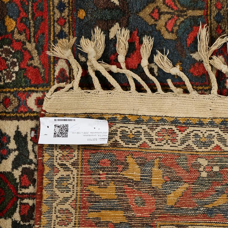 MATTA, orientalisk, old/semiantik. 209 x 138 cm.