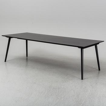 SAMI KALLIO, matbord "Inbetween Table SK6", &Tradition, Danmark.