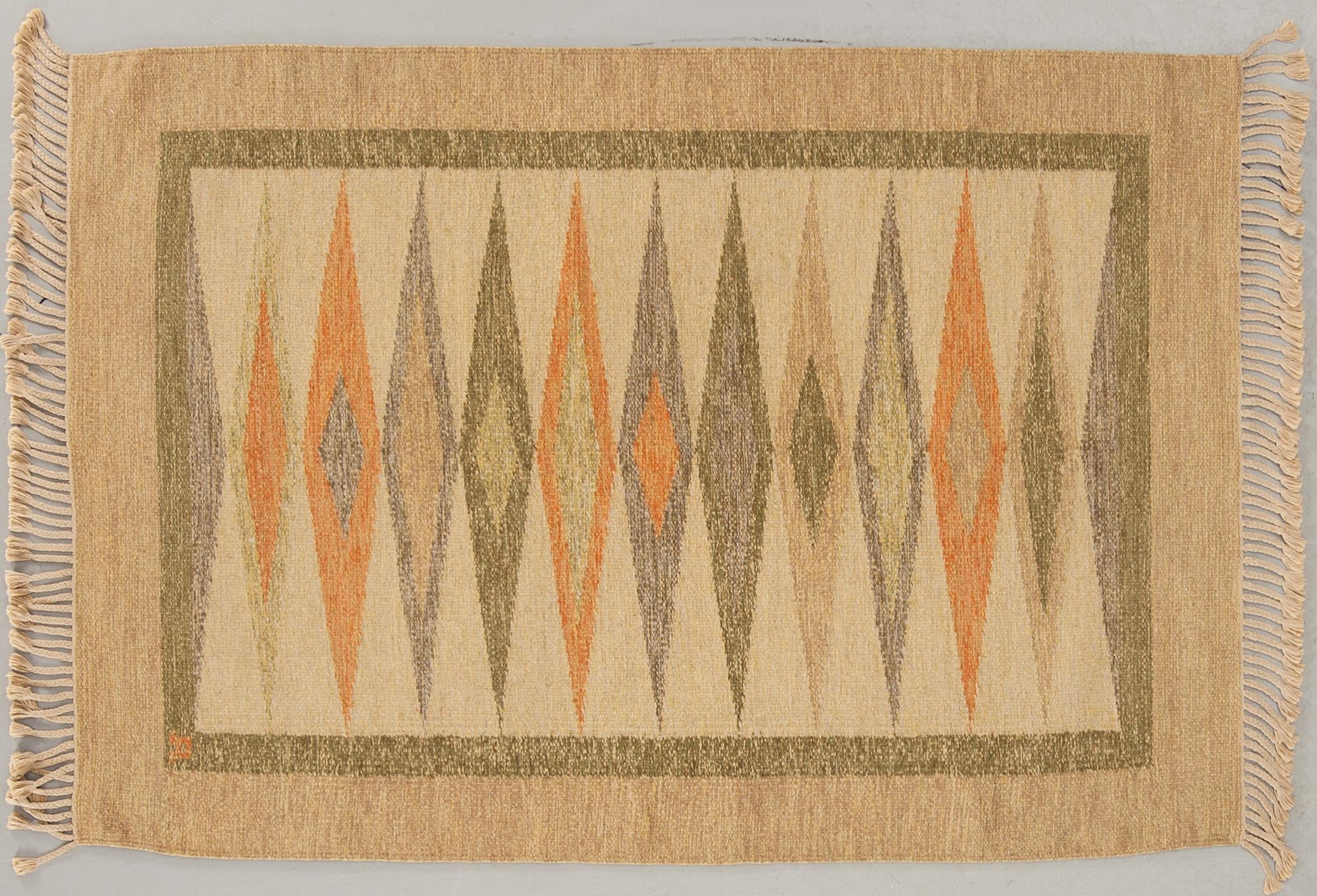 MATTA, rölakan, Alestalon Mattokutomo, Finland, 1900-talets mitt/andra hälft. Ca 200 x 139 cm.