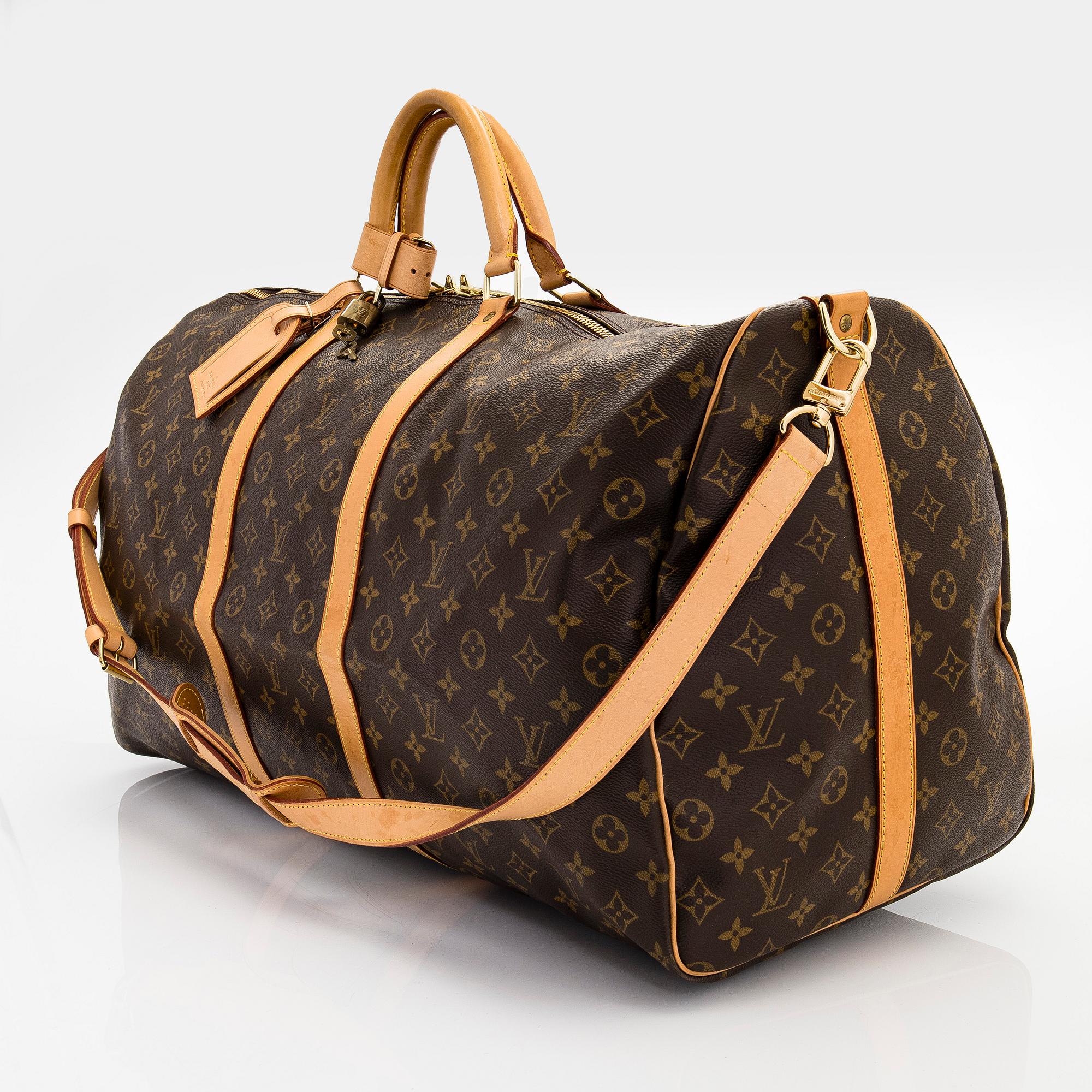 Louis Vuitton, a Monogram Canvas 'Keepall 60 Bandoulière' weekendbag.