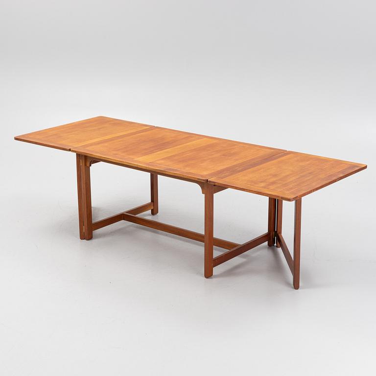 Børge Mogensen, a model 'BM71' library table/gate-leg table.