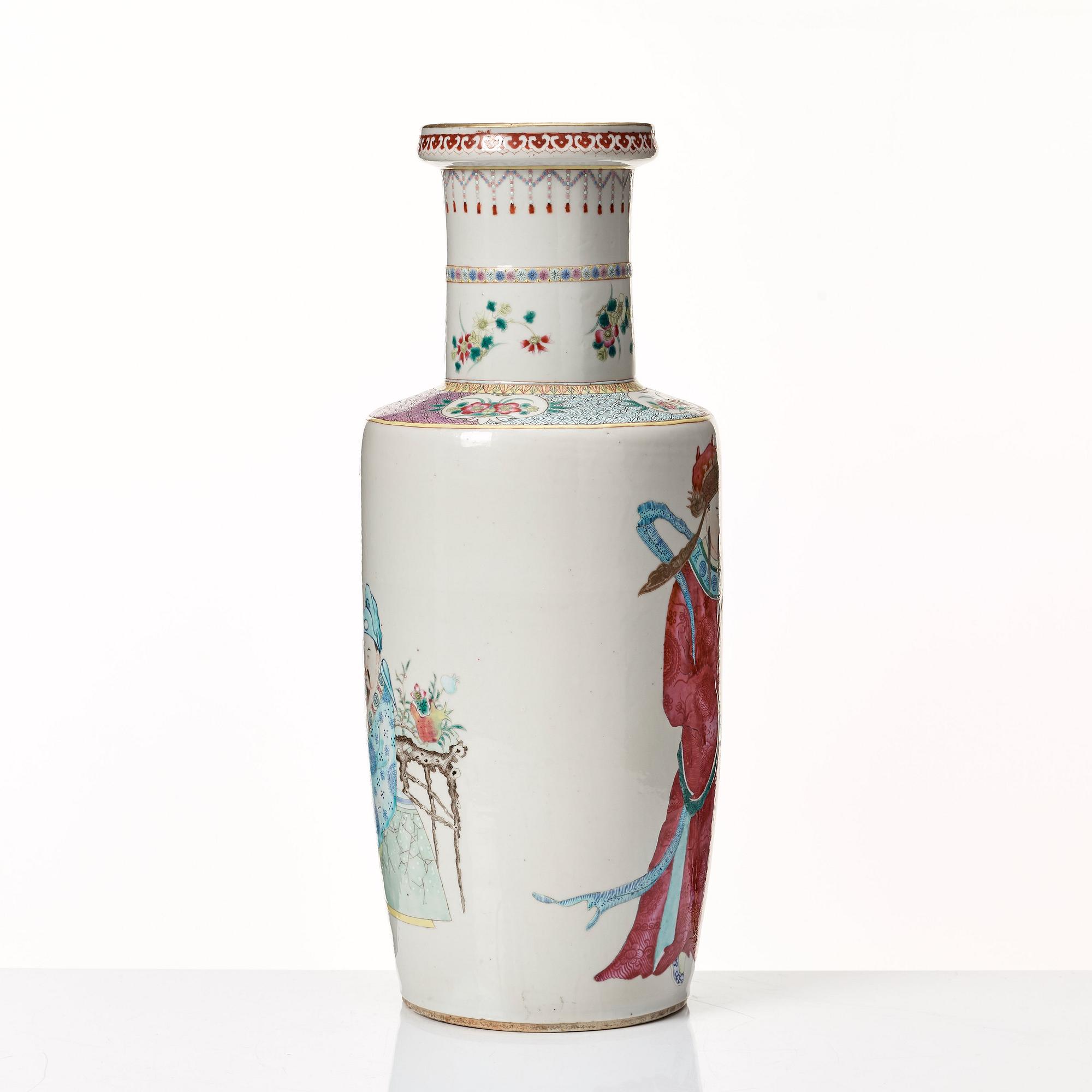 Roleauvas, porslin. Sen Qingdynasti, 1800-tal.