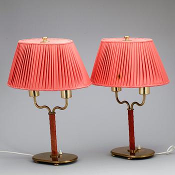 BORDSLAMPOR, ett par, modell 2388, Josef Frank, Firma Svenskt Tenn.