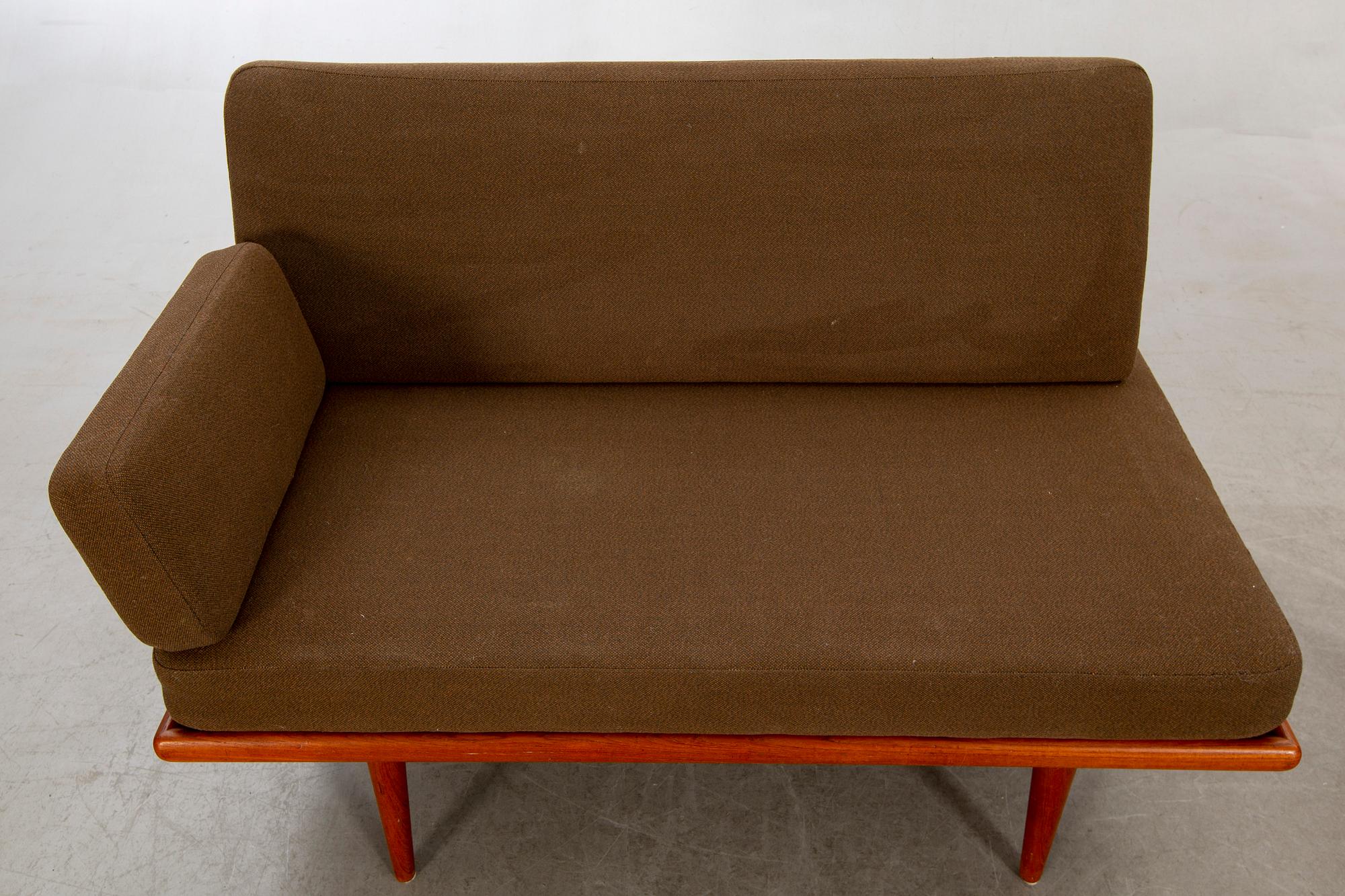 Peter Hvidt & Orla Mølgaard Nielsen,hörnsoffa med hörnbord 3 delar, "Minerva", France & Son, Danmark, 1950/60-tal.