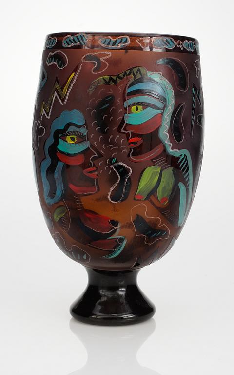 An Ulrica Hydman-Vallien vase, Pilchuck, USA 1986.