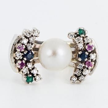 RING, vitguld med pärla, diamanter, safir, smaragd och rubin.