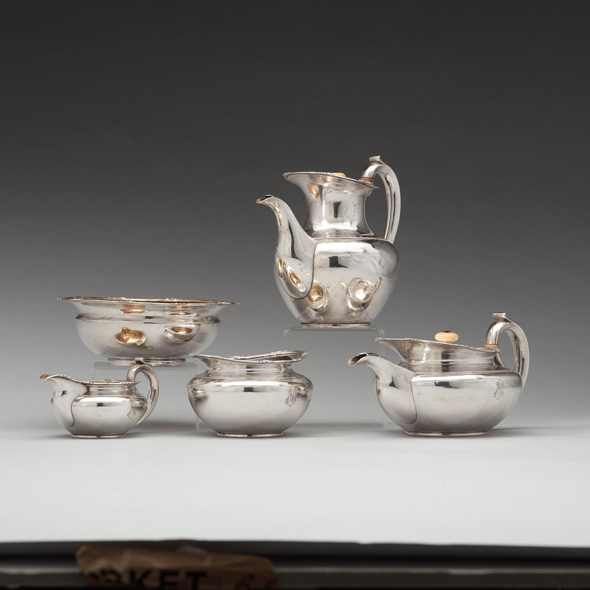 TE- OCH KAFFESERVIS, 5 delar, silver, icke identifierad mästarstämpel FK, S:t Petersburg 1837.