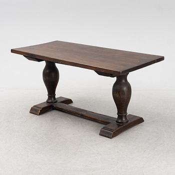 A Baroque dining table, first part of the 18th Century.