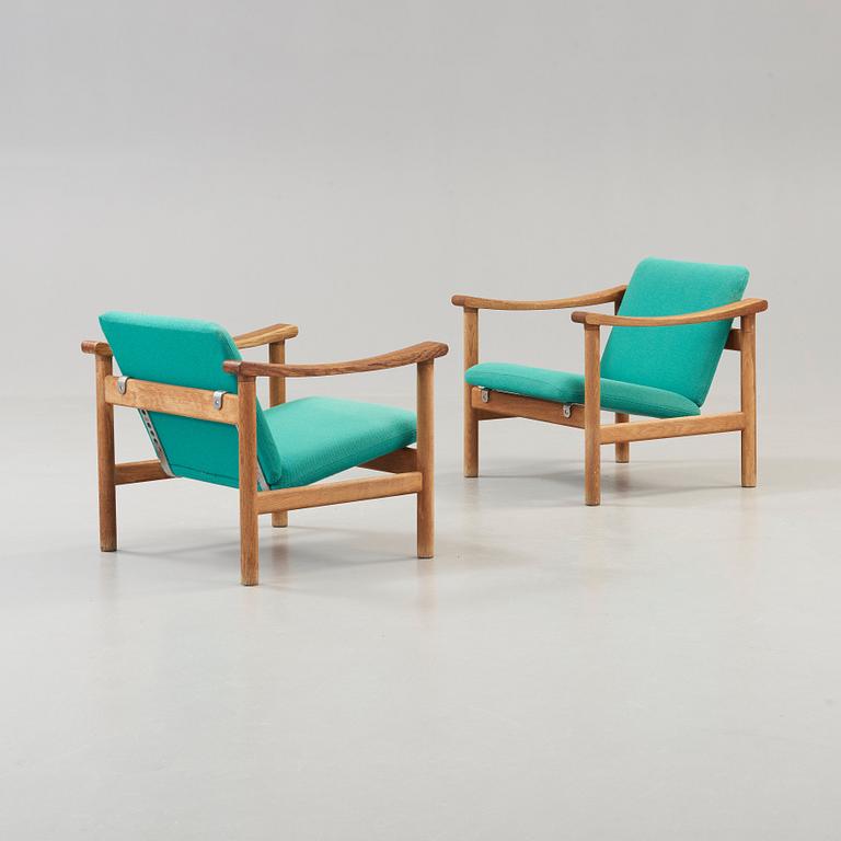 HANS J WEGNER, fåtöljer, ett par, Getama, Danmark, 1960-/70-tal.