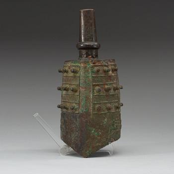 An archaistic bronze bell, Ming dynasty or older.