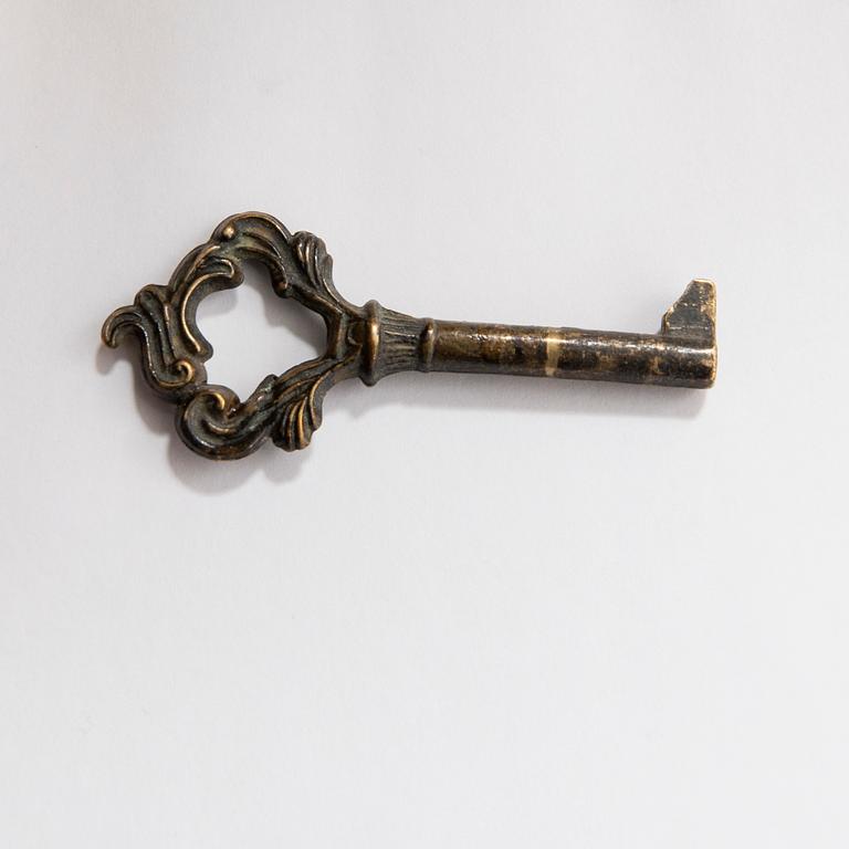 Wardrobe, first half of the 20th century.