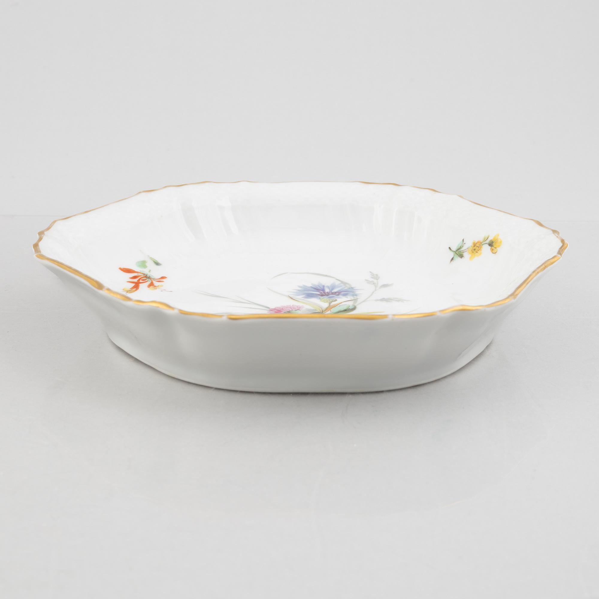 Royal Copenhagen, a pair of deep dishes, Denmark, second half of the 19th century.