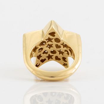 18K gold and brilliant cut diamond star ring. Italy ca 1970-80's.