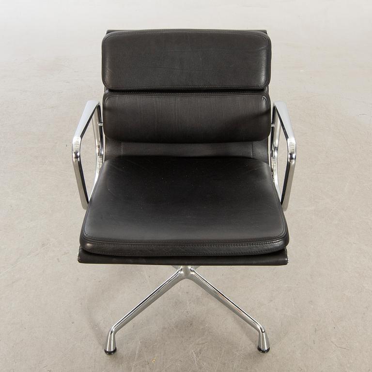 Charles and Ray Eames, kontorsstol, "EA 208 Soft Pad Chair", Vitra.
