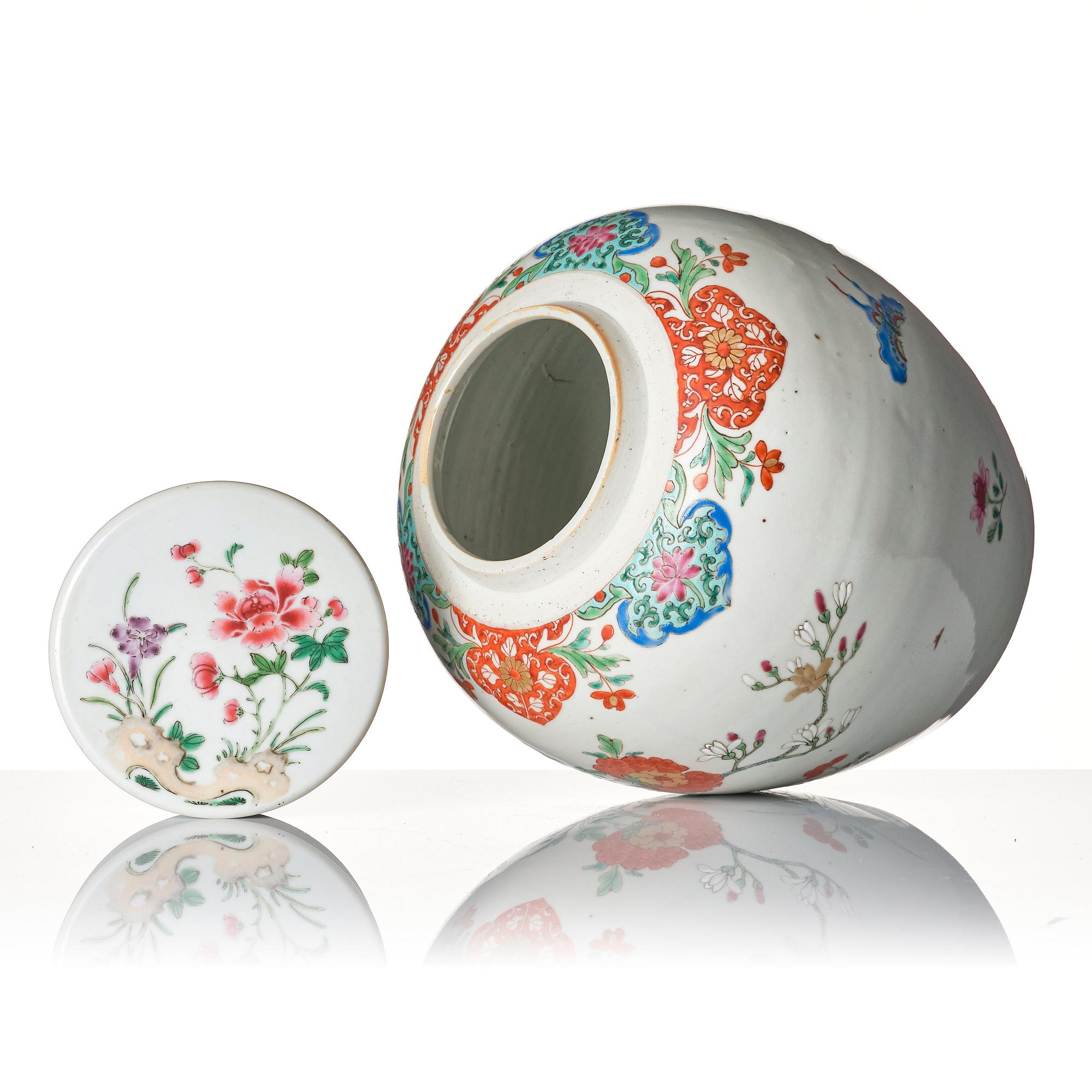 Bojan med lock, porslin. Qingdynastin, 1700-tal.