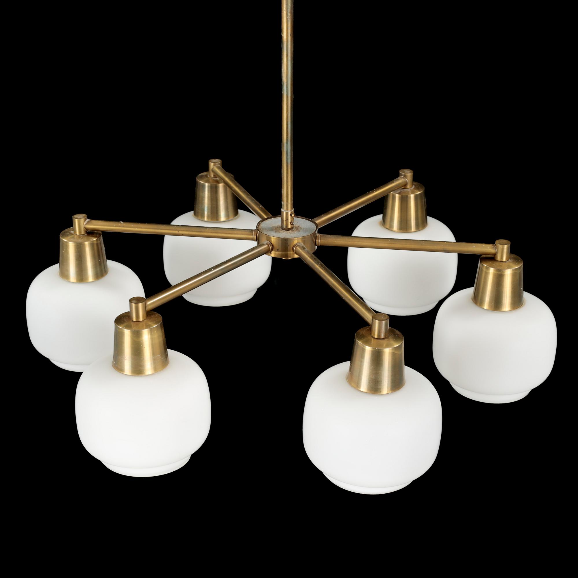 TAKLAMPA, troligen Arnulf Bjørshol, modell 8485, Høvik Verk, 1950/60-tal.
