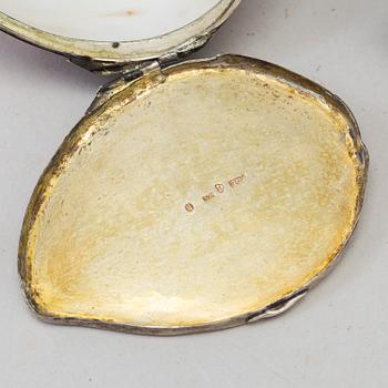 THREE COWRIE SHELL SNUFF BOXES, 19th century.