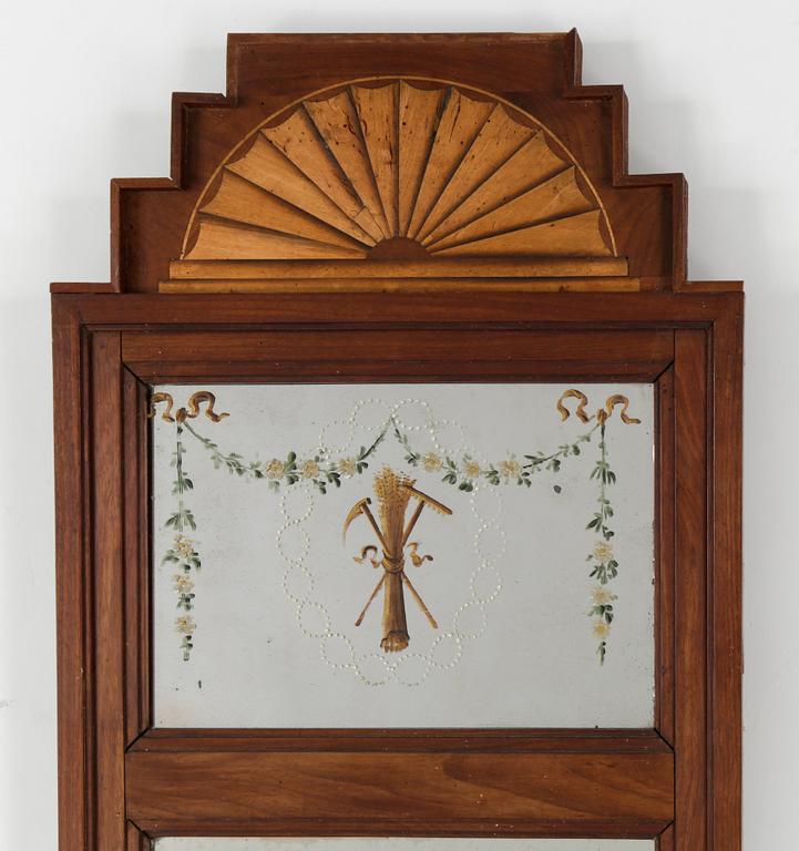 SPEGEL, Danmark, empire. 1800-talets första hälft.