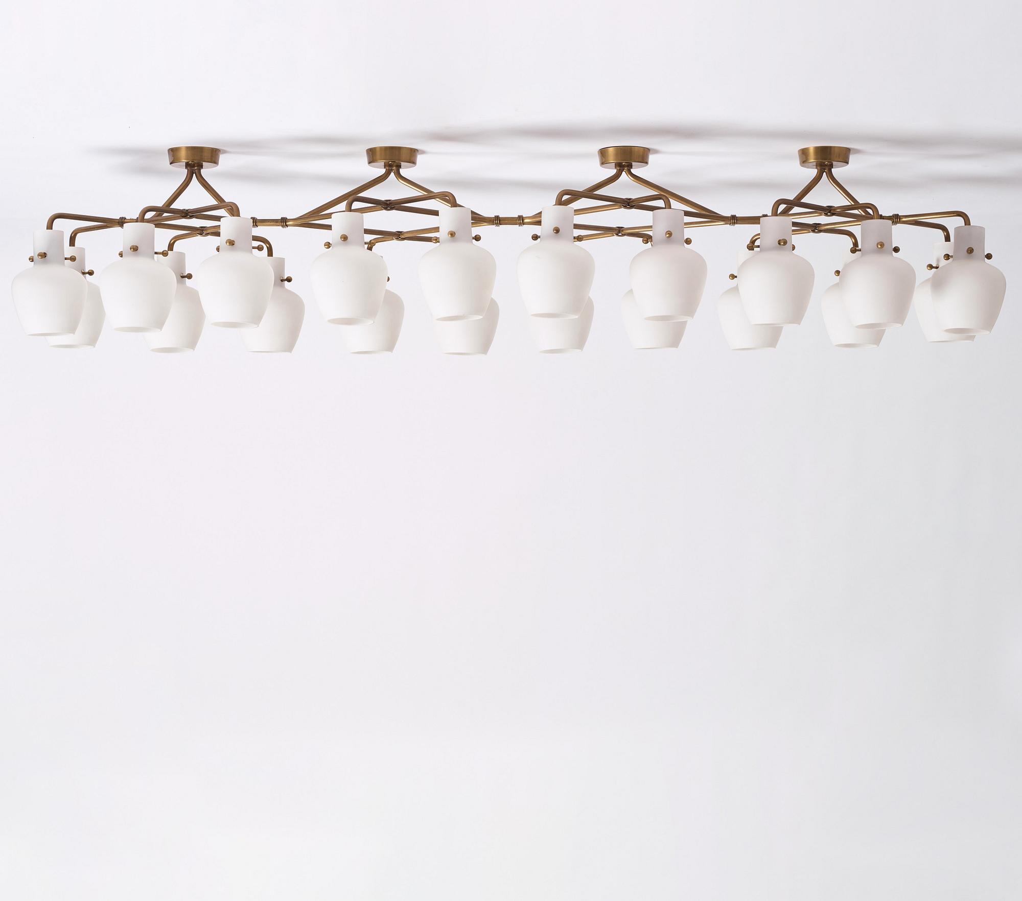 Hans Bergström, monumental taklampa, ateljé Lyktan, Åhus, 1940-50-tal.