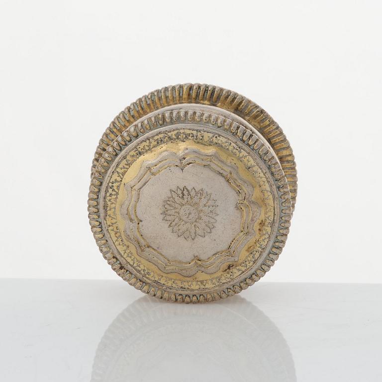 Petter Wirgman, luktdosa, silver, Göteborg (verksam 1733-1739).