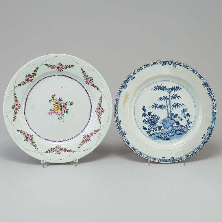 Six chinese 18th century plates in famille rose and blue and white.