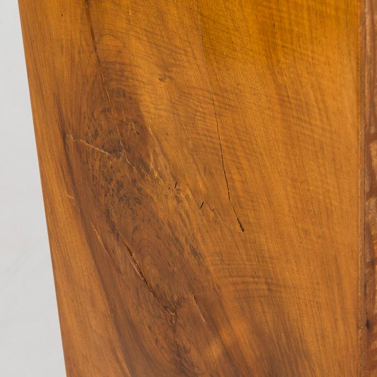 A late 19th century chiffonier.