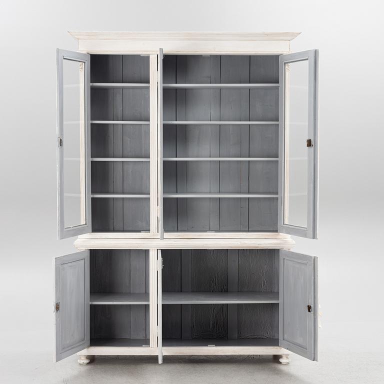 Bookcabinet, circa 1900.