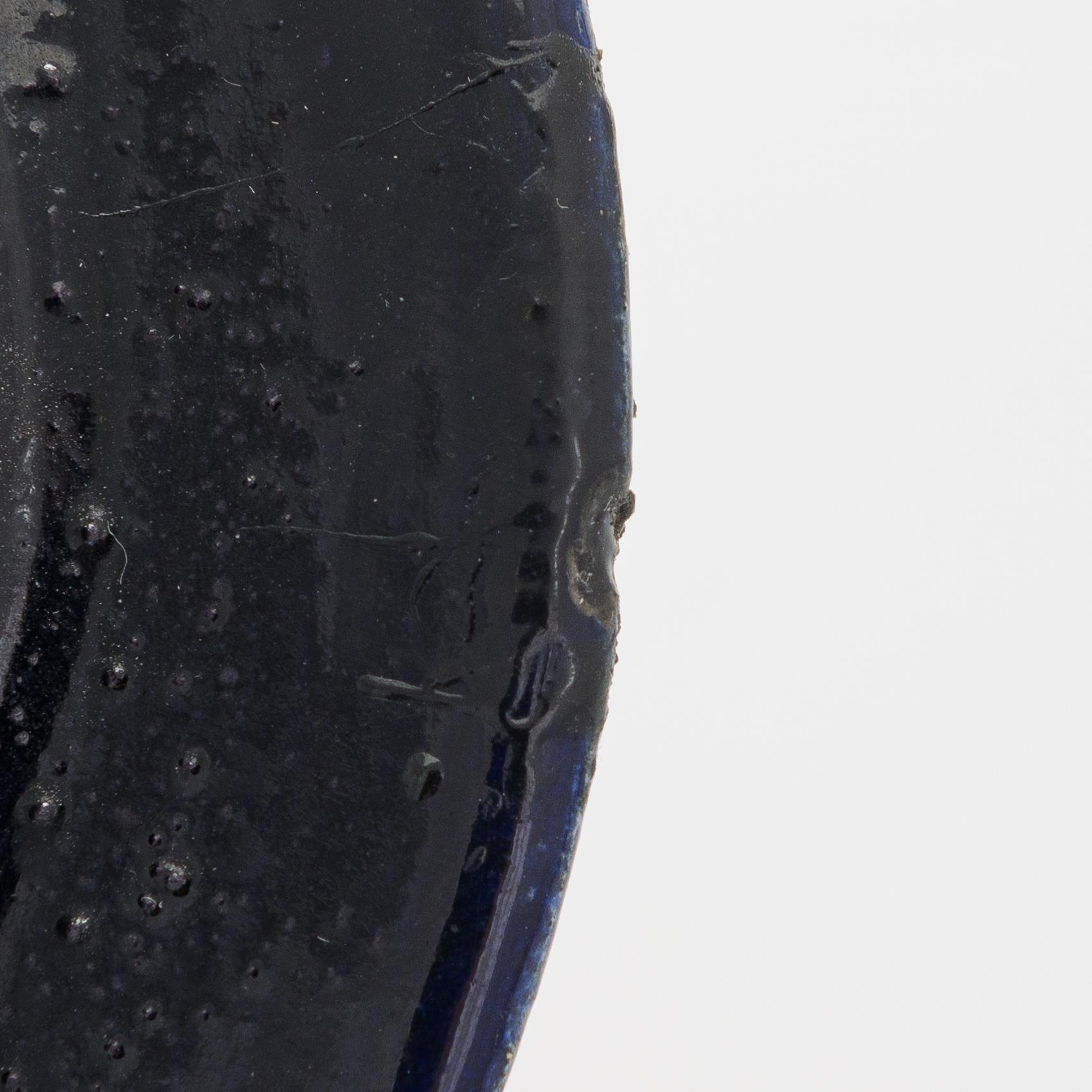 Birger Kaipiainen, a stoneware bowl signed Kaipiainen.