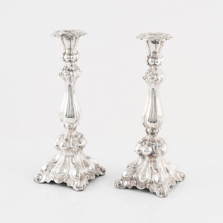 Ljusstakar, ett par, silver, barockstil, svensk importstämpel, 1900-tal.
