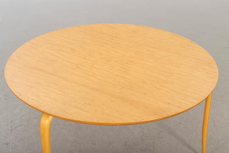 A BRUNO MATHSSON "Annika" lounge table for Firman Karl Mathsson. 1976.