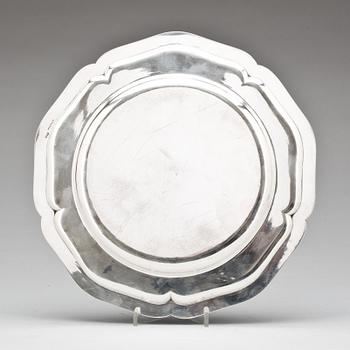 Fat, silver 830, J. Tostrup, Norge. Vikt ca 376 gram.