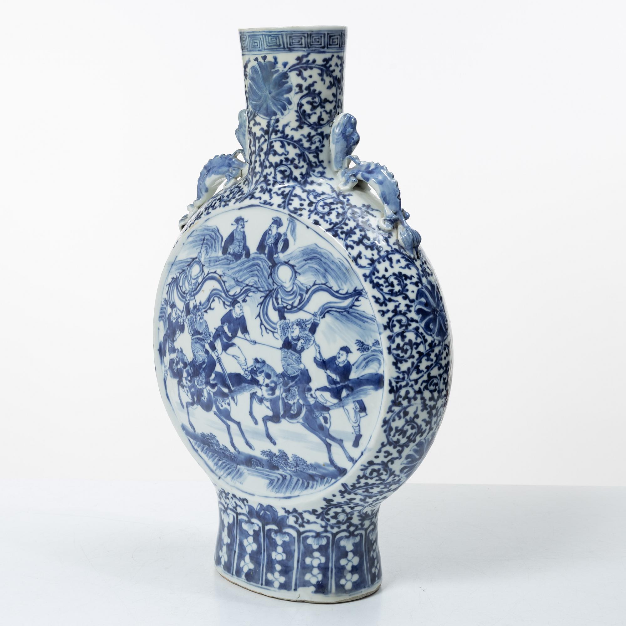 Pilgrimsflaska, porslin, Kina, Qingdynastin, 1800-tal.