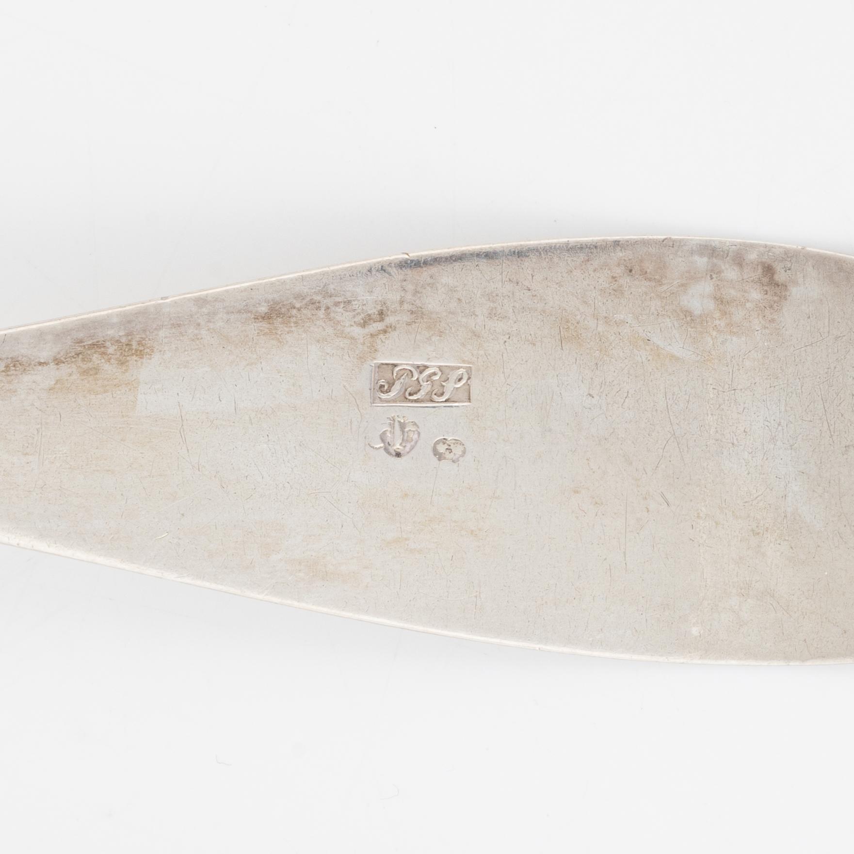 A set of Swedish Silver Table Spoons, including Petter Davidsson, Norrköping 1769 (8 pieces).