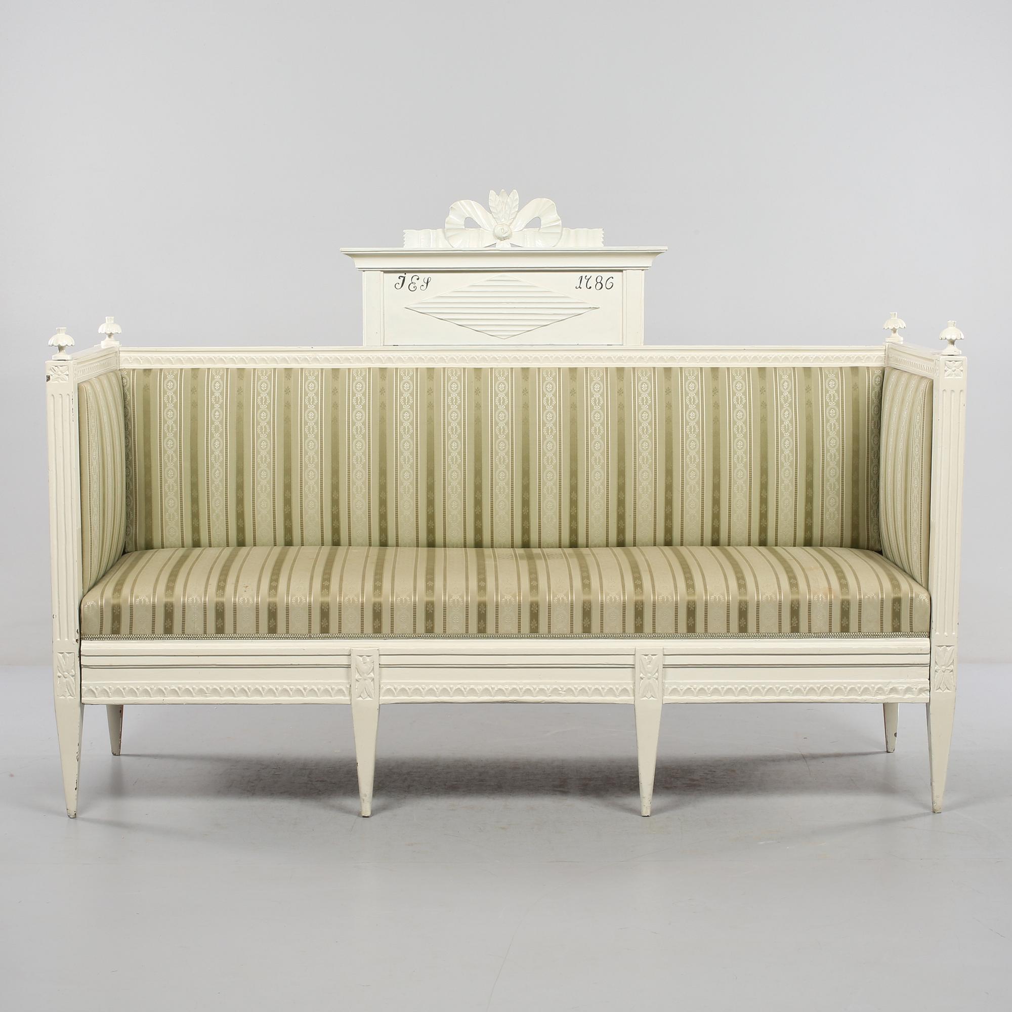 SOFFA, sengustaviansk, omkring år 1800.