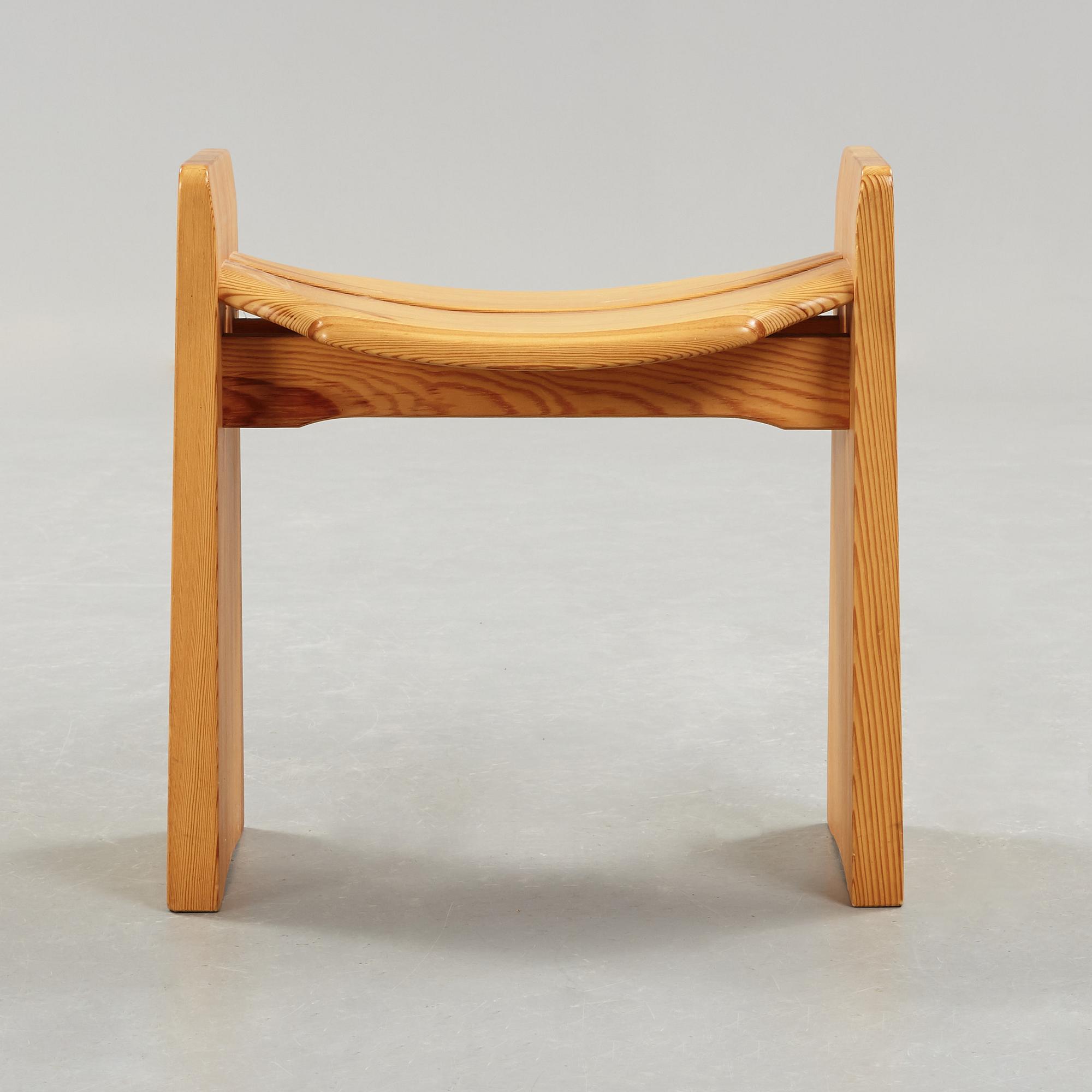 GILBERT MARKLUND, pall, Furusnickarn AB, formgiven 1969.