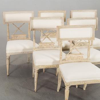 A SET OF LATE GUSTAVIAN CHAIRS CA 1800.