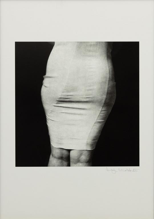 Tuija Lindström, "The skirt".