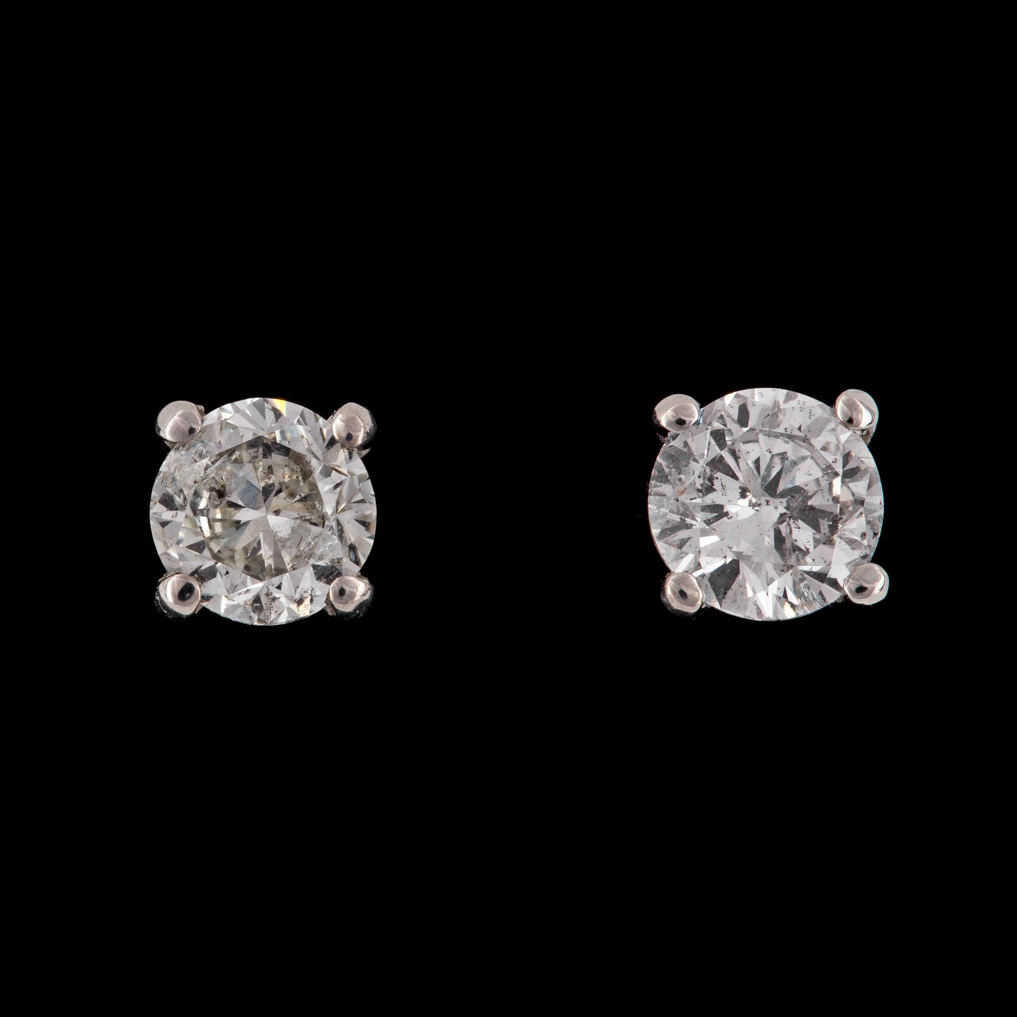 EARSTUDS, brilliant cut diamonds, tot. 1.50 cts (app. 0.75 cts each).