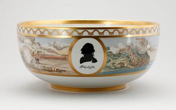 BÅLSKÅL, porslin, "The American Revolution", Sven Vestergaard,  Royal Copenhagen.