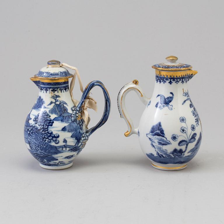 Two blue and white milk jugs with covers, Qing dynasty, Qianlong (1736-95).