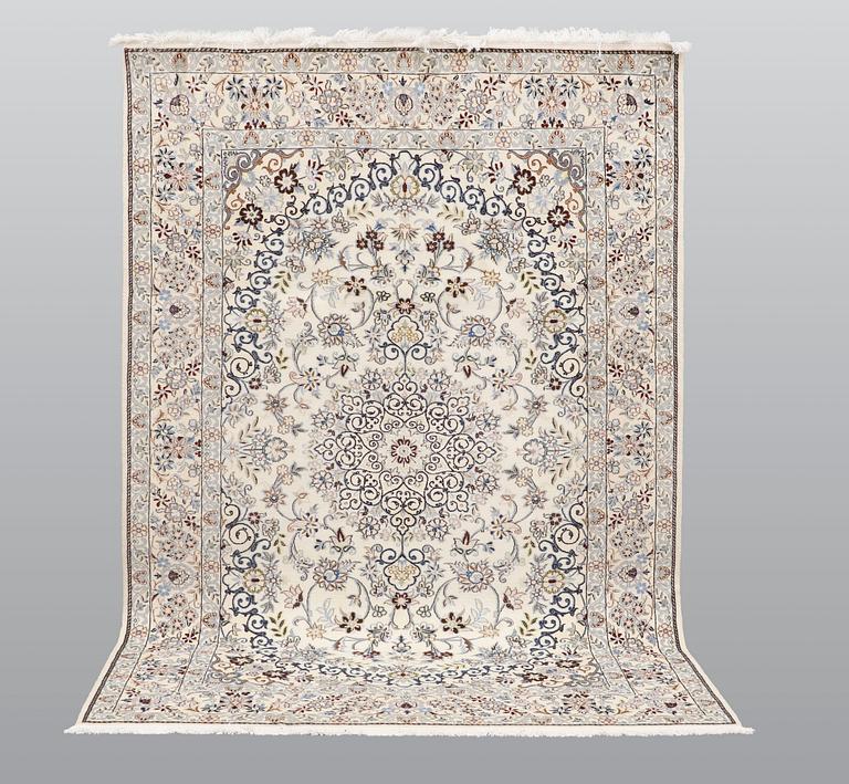 Matta, Nain part silk s.k 9LAA, ca   260 x 175 cm.