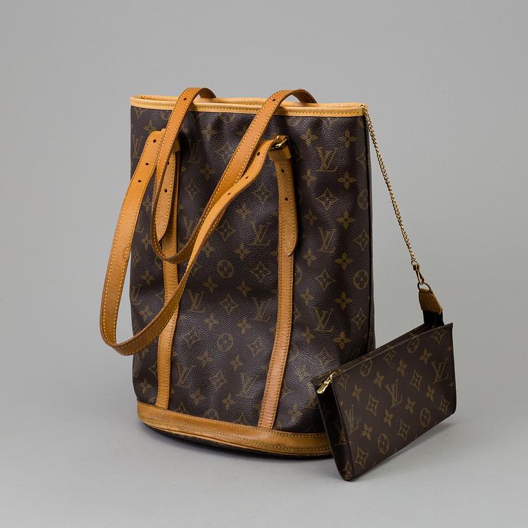 A Louis Vuitton bag, "Bucket GM".