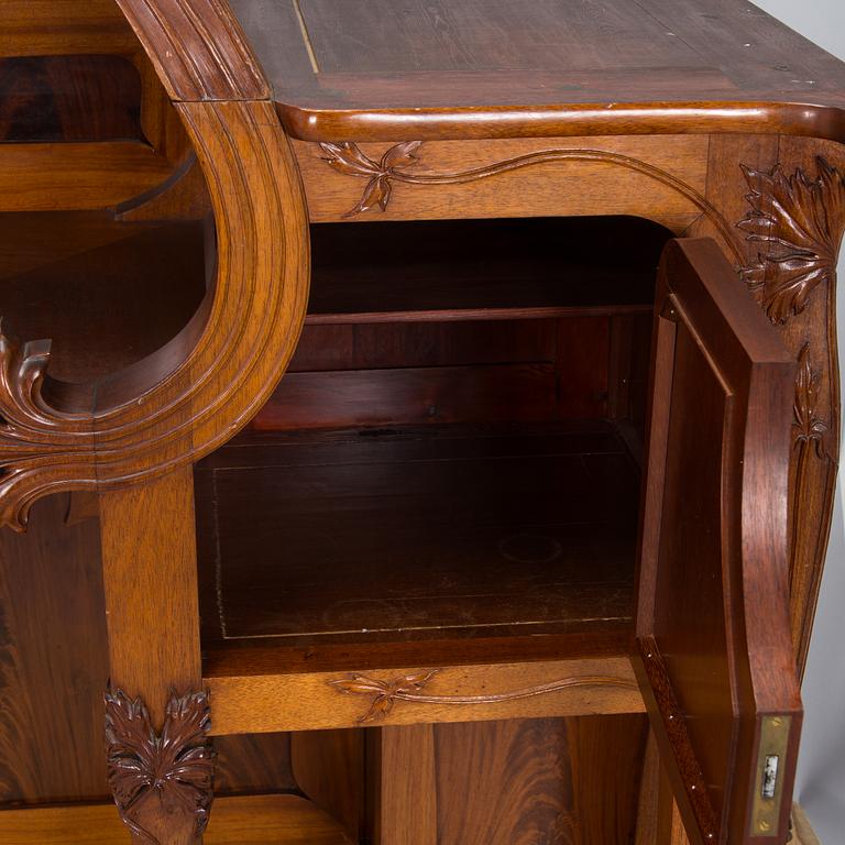 Karl Tirén, Senkki, A.B Naeslunds Möbelfabrik, Uumaja, n. 1901. Jugend.