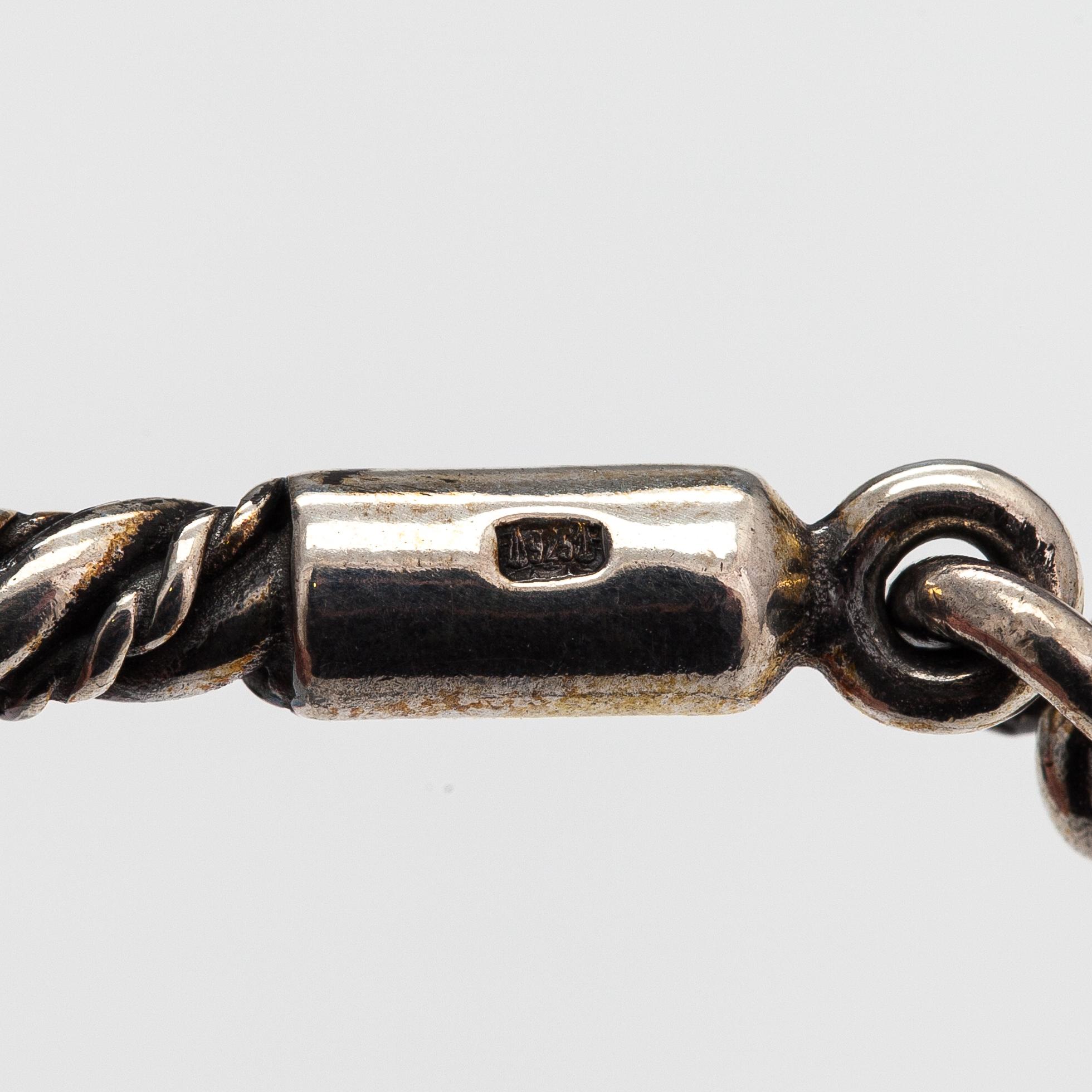 Halsband, ring och armband, silver. Helsingfors 1980-90-tal.