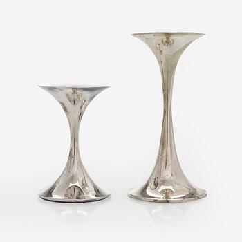 Tapio Wirkkala, Ljusstakar, 2 par, silver, "Trumpetti", Kultakeskus , Tavastehus 2001, 2016 och 2017.