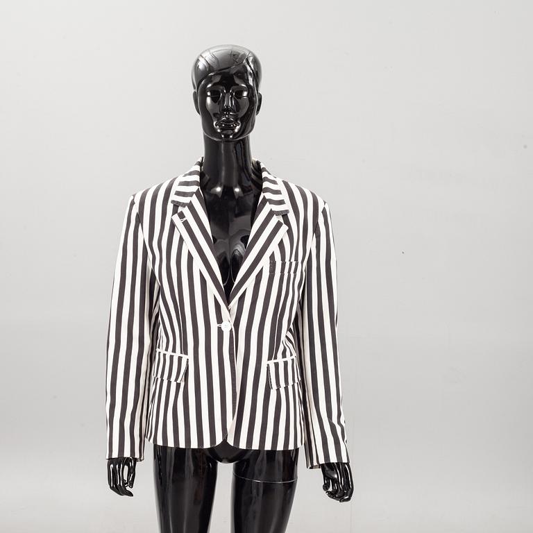 KAVAJ, Burberry.